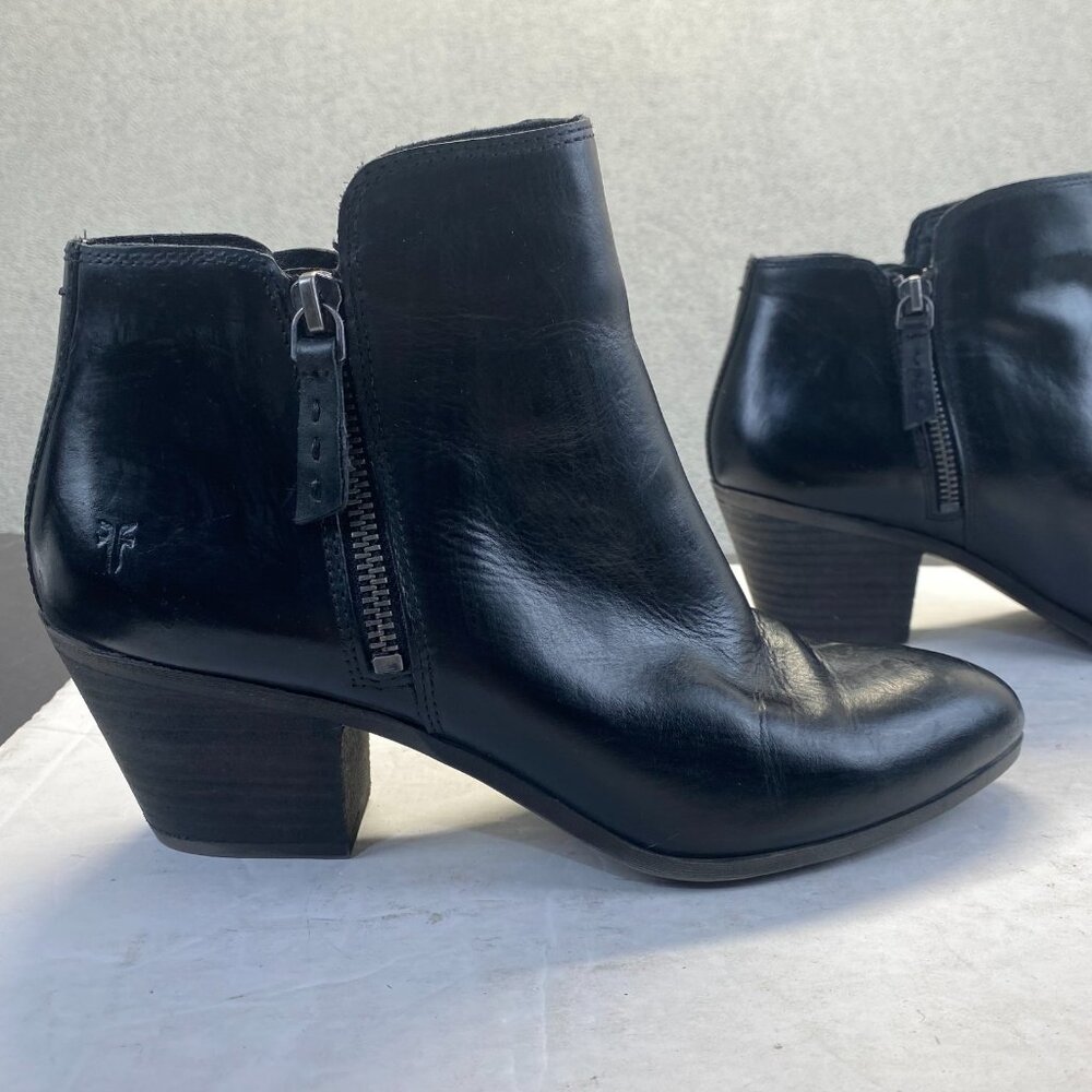 Frye Judith Double Zip Ankle Boots Size 8 M Black Leather Heeled Booties FR40838 - Picture 8 of 12